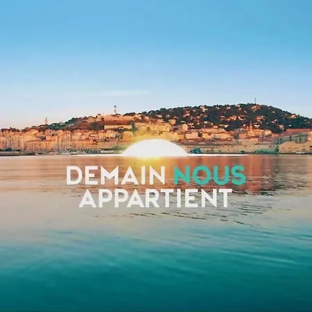 Blue Corniche A 3 Mn A Pied De La Holiday home